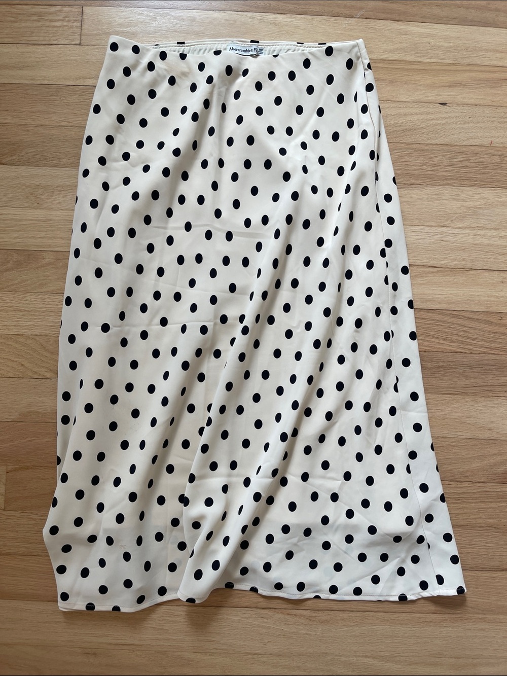 Abercrombie & Fitch Cream Midi Skirt with Black Polka Dots size MP